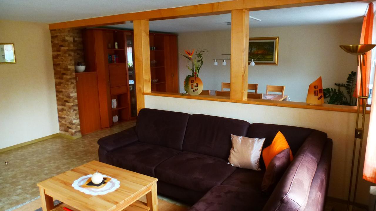 Ferienwohnung Hassmueller Sulzdorf an der Lederhecke Buitenkant foto